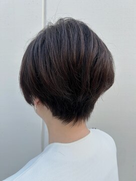 ルーファス 恵比寿 渋谷(Ruufus) 40代50代襟足すっきりショートボブ　2504