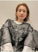 前髪なしの耳かけ切りっぱなしボブ　小保方優里