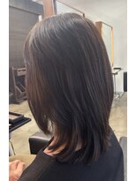 ディシェーレローブ(die Schere Lob) 大人女性のためのミディアムレイヤー