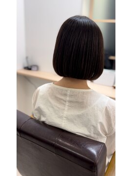 エレノア 自由が丘店(Eleanor) 自由が丘/ボブカット/トリートメント/イルミナカラー