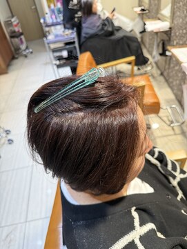 ルフュージュ バイ プロデュース 相模大野店(Refuge by Produce) 【大人女性のための白髪ぼかし】カット+白髪ぼかしカラー