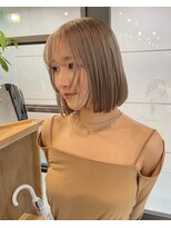 フィガロ ウメダ(FIGARO UMEDA)&nbsp;マロンベージュ/ナチュラルベージュ/ダブルカラー/顔まわり/20代