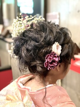 1+ アンプリュス(Unplus) モノトーンアッシュ 成人式ヘアセット/市川