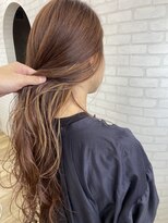 ホワイト(WHITE HAIR@NICOLA)&nbsp;ポイントハイライト×オレンジベージュ