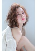 大人ボブ  暖色系カラー ぶつ切りボブ  ふわふわボブ　 森ガール