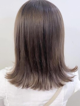 ケーツー心斎橋 クイーンズガーデン バイ ケーツー(K two QUEEN'S GARDEN by K two) 透明感ケアブリーチ*ミルクティーベージュ/心斎橋&難波&なんば