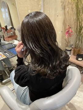 シー 岡崎(,SHE) 大人ガーリー/チョコレート/モード/プリカール/岡崎/東岡崎