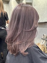 サイン 渋谷(SIGN)&nbsp;ふんわりミディアムシースルーバングアッシュカラー大人ボブ