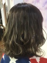 ヘアークリアー せんげん台&nbsp;大人可愛い ふわ揺れミディ 艶◎アッシュカラー