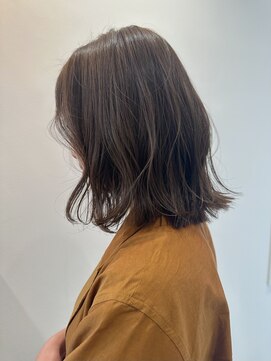 ソート(sot) ぷつっとロブとオリーブcolor!横浜 横浜駅 白髪ぼかし 髪質改善