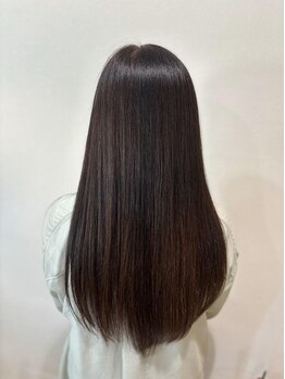 システムトリートメント導入*ダメージやクセ、髪質に合わせ最適な薬剤をご提案!手ぐしでまとまる艶髪に◎