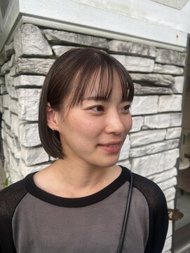 マカロンコワフュールドウシワカマル(macaron coiffure de ushiwakamaru) ミニボブ