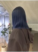 〈深みのあるブルーブラック〉