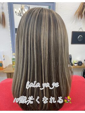 ラッフィスリール(Raffee Sourire) バレヤージュ風白髪ぼかしコース