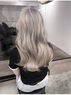 ヘアサロン エフ 渋谷(F) #ブリーチ#ハイトーン#ミルクティーベージュ