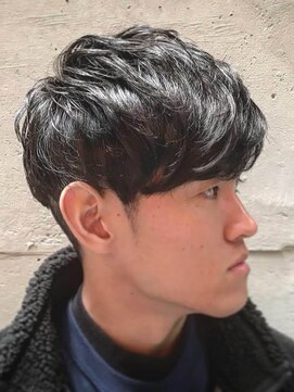 エリマ 横浜西口(elima) 無造作パーマ×マッシュスタイルで大人な雰囲気に◎