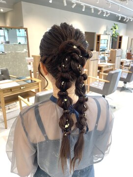 エテレ(etele) ヘアアレンジ