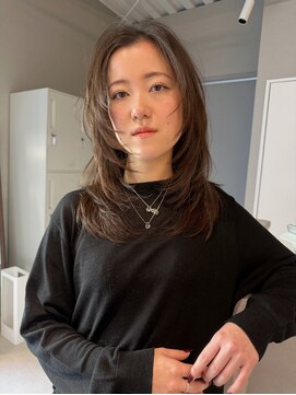 ホヌン 茅ヶ崎(Honnun) 抜け感 × レイヤーミディアム/茅ヶ崎