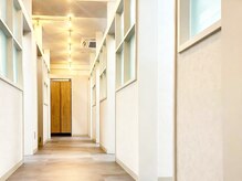 エクラート リアーラ 横浜店(ECLART Reala)の雰囲気(周囲を気にすることなくリラックスできる個室【横浜/髪質改善】)