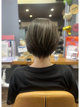 リッツファミリーズ ニコ本原店(RIT FAMILY Z) 骨格修正も!大人ショートボブ