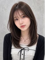 ユーフォリア 新宿通り(Euphoria)&nbsp;ブラウン小顔ミディ外ハネレイヤーシースルーバング