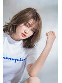 大人かわいい/暗髪/ナチュラル/前下がり/斜めバング/20代/30代