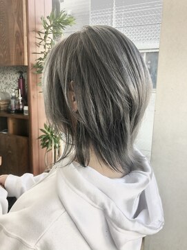 ヘアースタジオ ミツル(hair studio 326) silver wolf