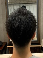 クローバー(CLOVER)&nbsp;束感ツーブロックベリーショート
