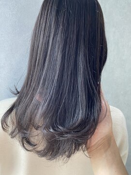 ジーナ 勝どき(Zina) 【Zina】エアリーミディ/黒髪/ホワイトアッシュ/ショートパーマ