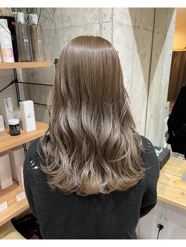 ディーエックス ウエスト(Dxxxx WEST) ブリーチなしミルクティーグレージュ KAITO