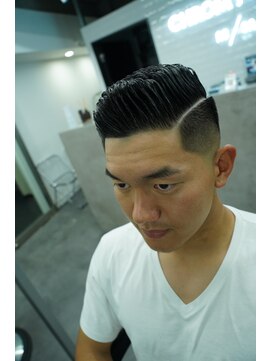 クロムトウキョウ ザ バーバー ネオン 新宿店(CHROM TOKYO the Barber ne/on) 新宿/ボックスフェード