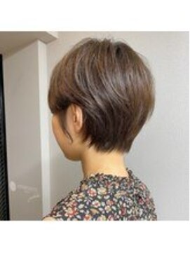 アフロディーテギンザ 神保町(APHRODITE GINZA) カール/セミディ/シアーカラー/姫カット［御茶ノ水/神保町］