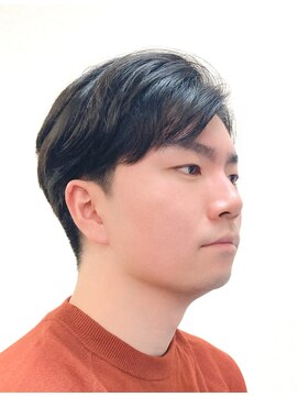 黄ぐまくん美容室 メンズ ツーブロック