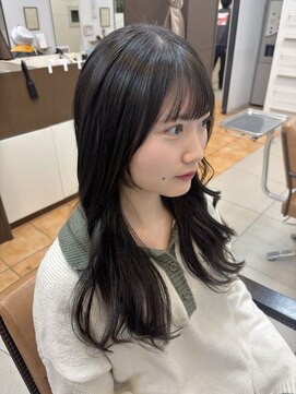 ソワンドゥブレス 大日店 (soin de brace) ・黒髪フェミニンロング