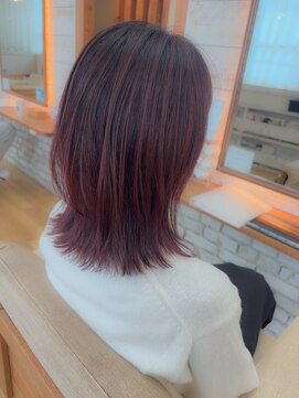 レイ(Lei) 赤みたっぷり艶カラー☆外ハネボブ