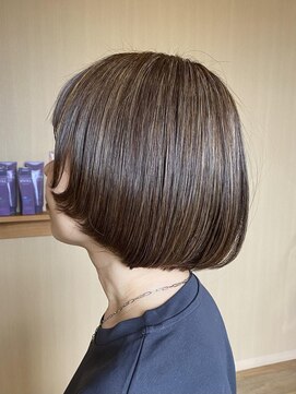 エム インターナショナル 白岡 キュート(EMU international CUTE) 艶と透明感☆おしゃれマッシュ