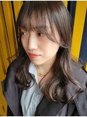 セミロング グレージュ 韓国風