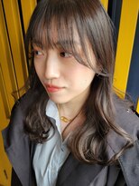 ベベ('BEBE)&nbsp;セミロング グレージュ 韓国風