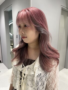 ヴァイス 新宿店(VAICE) ピンクとグレー