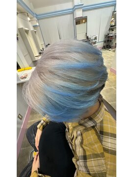 テクライズ 豊橋店(TECHRISE) ホワイトカラールーツ