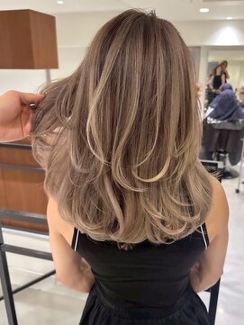 ヘアサロン リボーン(Hair salon Reborn) ミディアムレイヤーセミロングケアカラー20代30代40代