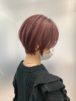 コード バイ アソビ 宮原(CODE by ASOBI)&nbsp;白髪を活かす！極細ハイライトmixショートボブ　40代50代