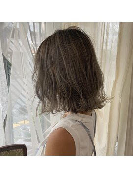 ジジ ヘアワークス(gigi hair works) highlight×グラデーション×グレージュ☆