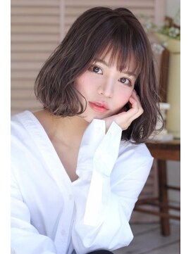 ブルーム コスタ(Blume COSTA) 【BlumeCOSTA】ふんわり大人の切りっぱなしボブ