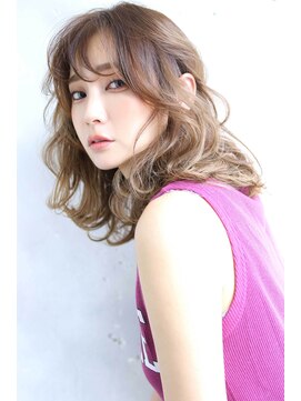 ブラン 天王寺(Blanc) 【Blanc/天王寺】ベージュカラー/無造作カール/くびれセミディ 2