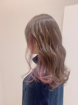 リー ルーチェ 布施(Lee Luce) ポイントカラー×大人っぽスタイル