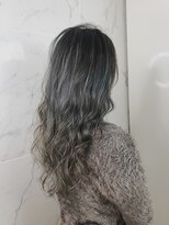 アヴァンス 広島本通店(AVANCE.)&nbsp;アッシュグラデーション×スーパーロングヘア