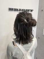 ブライトヘアー(BRIGHT hair) ハイライト×インナーブルー