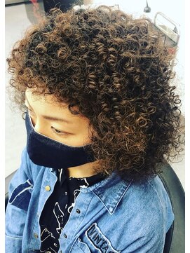 マドゥーズ ヘアショップ(Madoo's hair shop) ツイストスパイラルパーマ