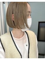 コス(kos)&nbsp;ueki＊ハイトーンボブ＊ペールベージュ